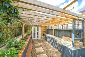 Photo 25- click for photo gallery